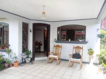 Bonita y comoda casa en Venta,  Guapiles       CG-20-1815