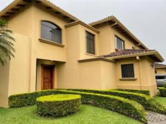 Precio $350.000 Vendo casa en Guachipelin MLS#22-1023
