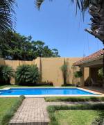 MLS-22-1023 VENTA CASA GUACHIPELIN ESCAZU