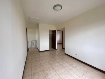 Se vende casa estilo colonial en San Francisco de Heredia 22-148