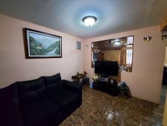 Se vende casa en Moravia, 22-722