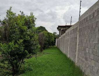 Se vende amplio lote plano en Crucitas de Heredia 22-751