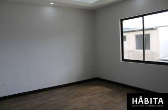 ¡Se vende casa nueva en condominio Distrito San Juan! 