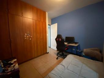 Se vende linda casa en Ulloa de Heredia 22-224