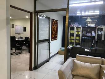 Se vende edifico en Paseo Colón, San José 20-1587