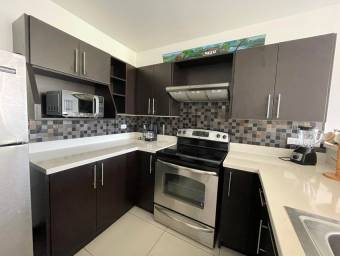 Se alquila hermoso apartamento en Santa Ana 22-1592