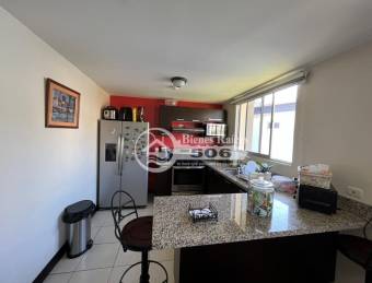 Se vende apartamento Veredas condominio Tierras del Café Heredia #1250