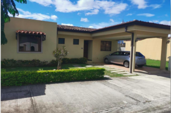 Venta de casa ubicada en Cartago, El Guarco, El Tejar