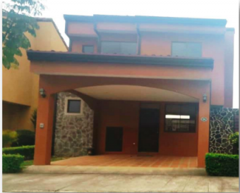 Venta de casa ubicada en Cartago, El Guarco, El Tejar