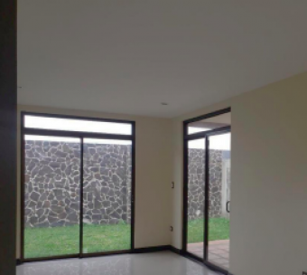 Venta de casa ubicada en Cartago, El Guarco, El Tejar