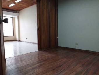 Se alquila apartamento para oficinas en Rohrmoser 21-63