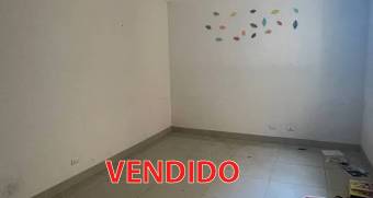 Hermosa casa de 2 plantas en condominio. San Rafael de Escazú. Bien adjudicado bancario.