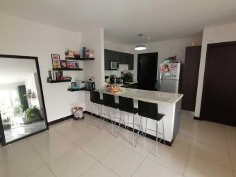 Se alquila apartamento en Curridabat 22-1608