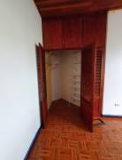 Apartamento en Rhomoser de dos pisos 