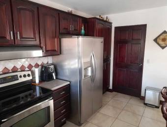 Hermosa casa en Venta,  San Antonio          CG-22-1161