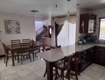 Hermosa casa en Venta,  San Antonio          CG-22-1161