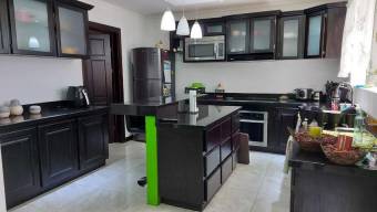 MLS-22-1717 VENTA CASA CURRIDABAT SAN JOSE