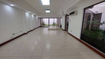 Espectacular casa en Venta,  Rohrmoser        CG-22-1249