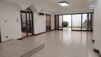 Espectacular casa en Venta,  Rohrmoser        CG-22-1249