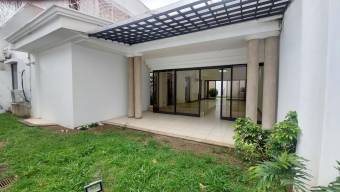 Espectacular casa en Venta,  Rohrmoser        CG-22-1249