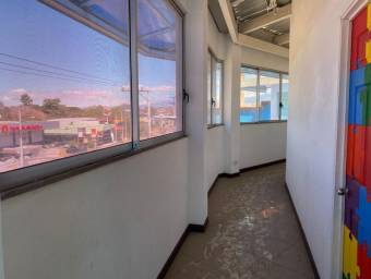 Se vende edificio comercial en Paseo Lindora 22-1033