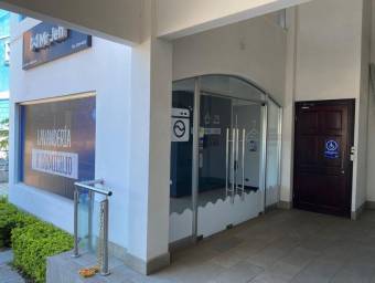 Se vende edificio comercial en Paseo Lindora 22-1033