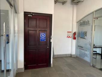 Se vende edificio comercial en Paseo Lindora 22-1033