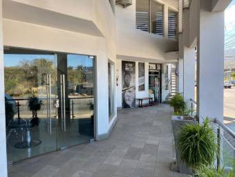 Se vende edificio comercial en Paseo Lindora 22-1033