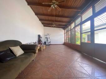 Hermosa casa en Venta,  SJSabana     CG-22-356