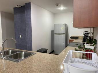 Se alquila hermoso apartamento en Guachipelin, Escazú 22-625