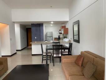 Se alquila hermoso apartamento en Guachipelin, Escazú 22-625