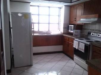 Se alquila apartamento amoblado en Rorhmoser. 20-1450