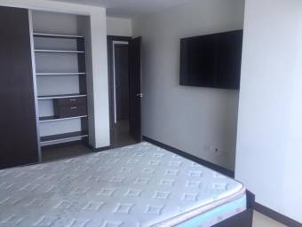 Se alquila hermoso apartamento totalmente amoblado en Paseo Colón 22-39