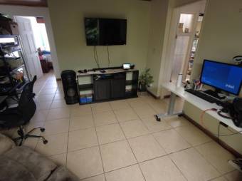 MLS-22-1714 VENTA CASA SABANILLA SAN JOSE 