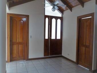 Hermosa casa en Venta,  EscazuCentro     CG-22-1097