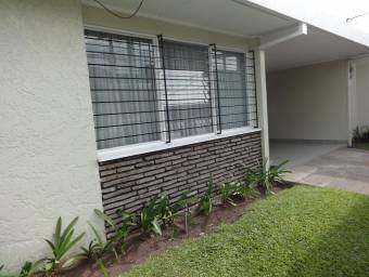 Casa Esquinera en Venta,  CartagoCentro     CG-22-1099