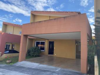 Se vende hermosa casa en exclusivo condominio de San Francisco, Heredia22-1578