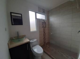  Se alquila hermoso apartamento completamente nuevo, en Pozos Santa Ana 22-1701