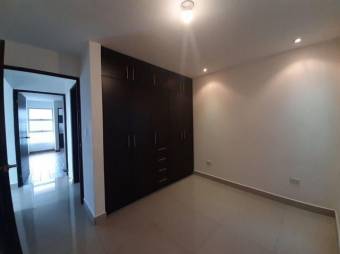  Se alquila hermoso apartamento completamente nuevo, en Pozos Santa Ana 22-1701