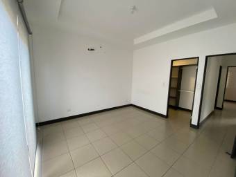 Se alquila casa semi amoblada en condominio con muchas amenidades22-1705