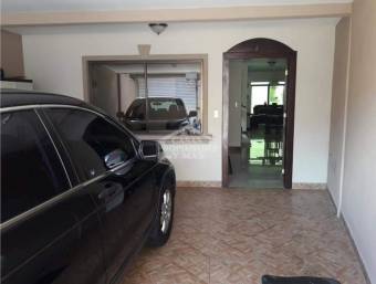 Preciosa casa en venta Guadalupe centro. Para negocio o vivienda