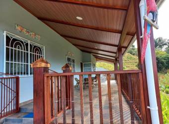 Casa en Venta en Parrita, Puntarenas. RAH 23-1855