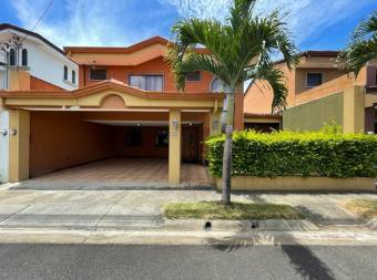 Casa en Venta en San Joaquín de Flores de Heredia MLS #23-471 CL