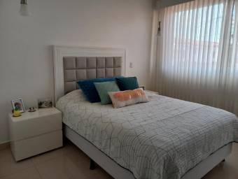 Casa en Venta en Desamparados, Alajuela. RAH 23-2039