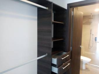 Apartamento en Venta en Curridabat, San José. RAH 23-2109