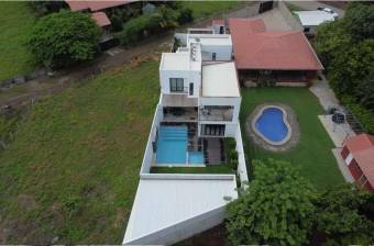 Casa en Venta en Santa Cruz, Guanacaste. RAH 23-2111