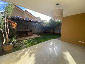 Casa en Venta en San Francisco de Heredia MLS #23-1273 CL