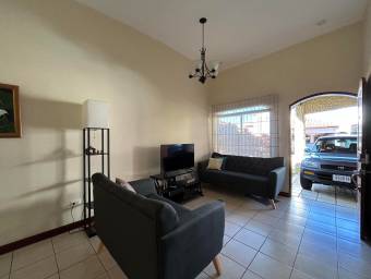 Casa en Venta en San Francisco de Heredia MLS #23-1923 CL