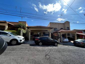 Casa en Venta en San Francisco de Heredia MLS #23-1923 CL