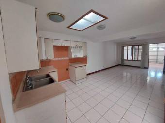 MLS-23-2126 VENTA CASA SAN SEBASTIAN SAN JOSE